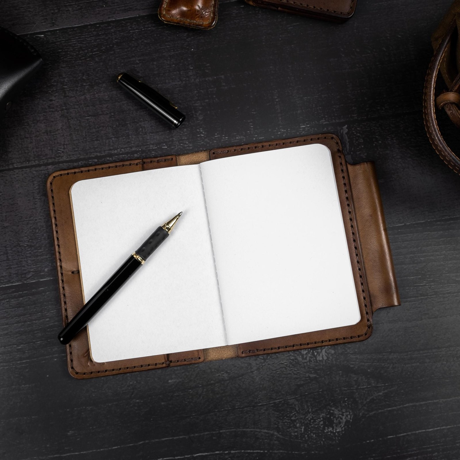 Carteira de Couro Notas de Campo Marrom - Imagem 3