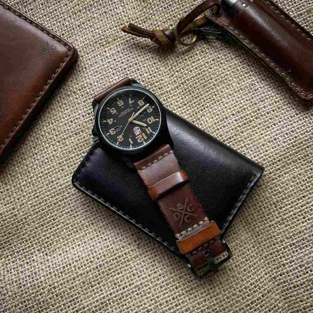 pulseira-e-relogio-de-couro