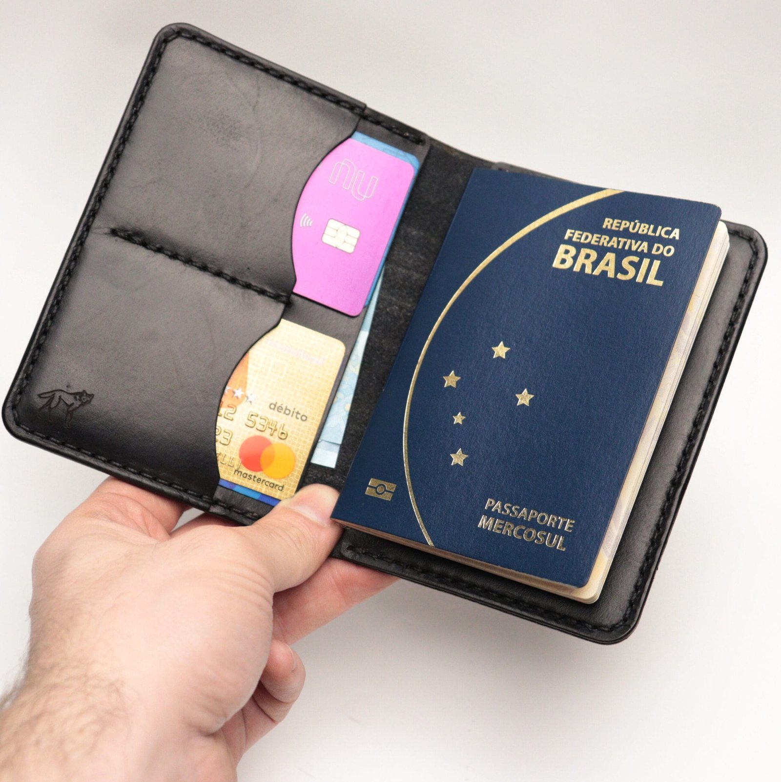 Porta Passaporte de Couro Preto - Imagem 4