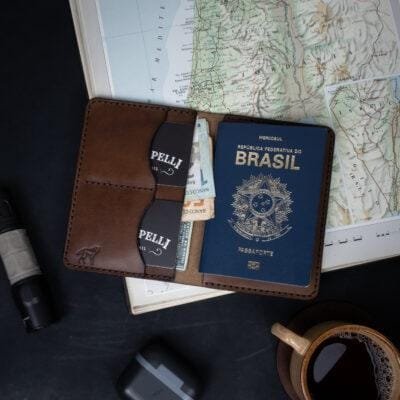 Porta Passaporte de Couro Marrom