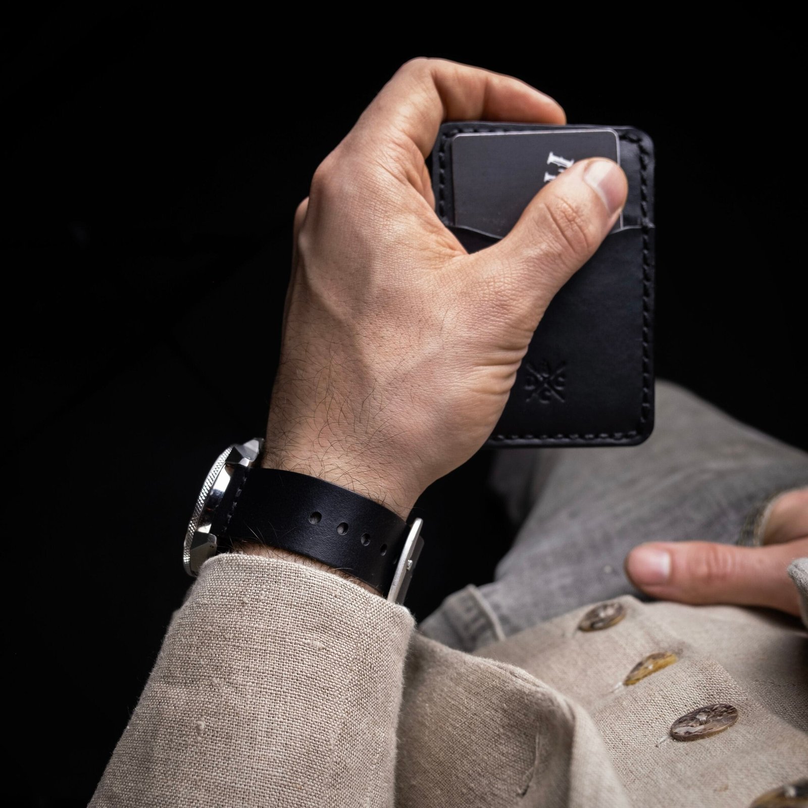 Pulseira de Couro Relógio Preta - Imagem 8