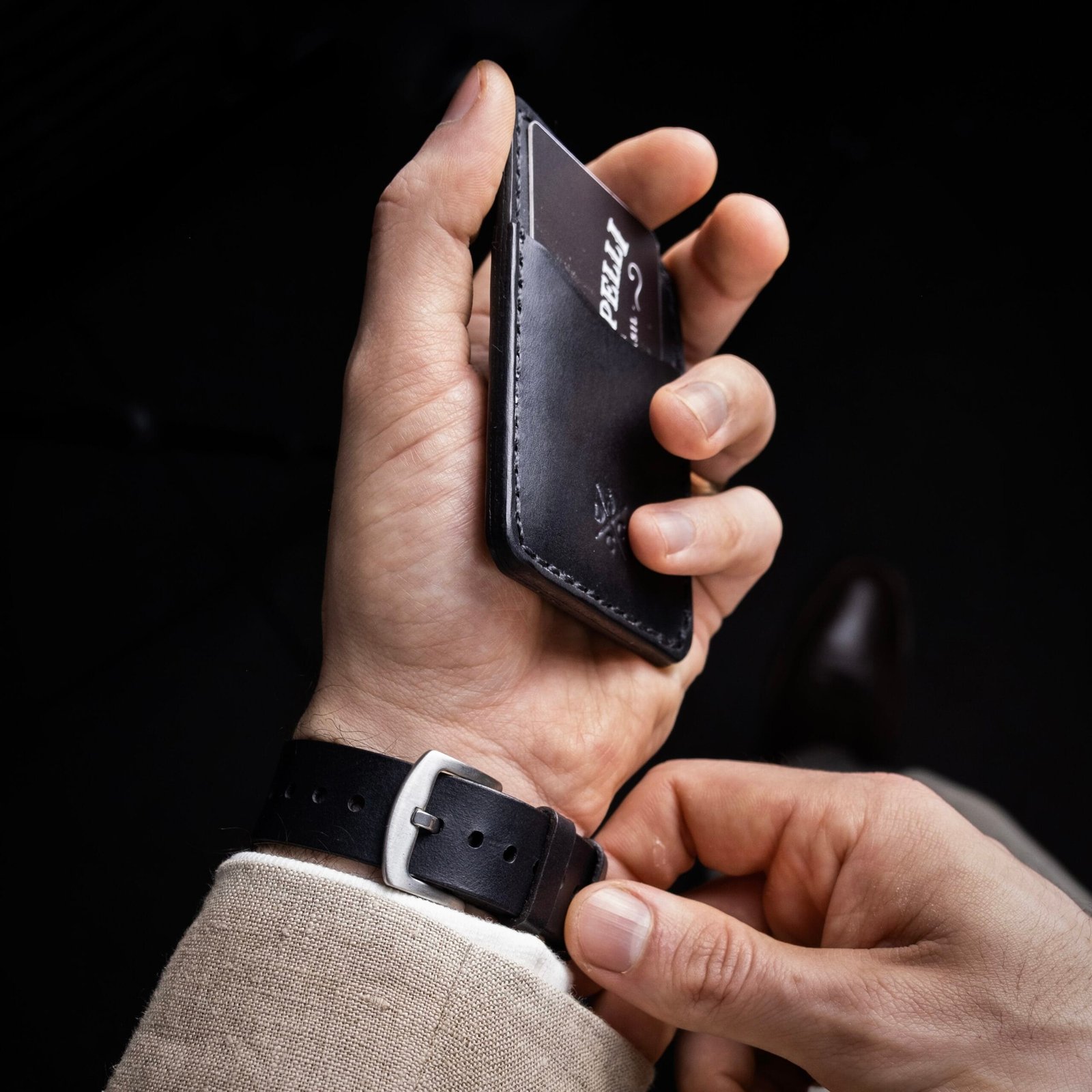 Pulseira de Couro Relógio Preta - Imagem 6