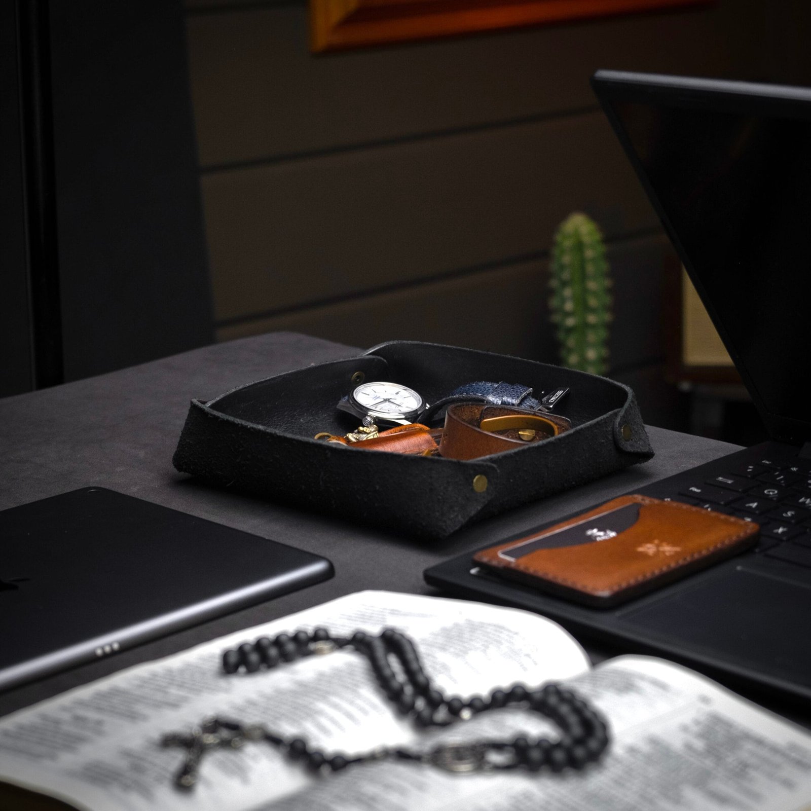 Organizador de Mesa em Couro Preto  - Imagem 4