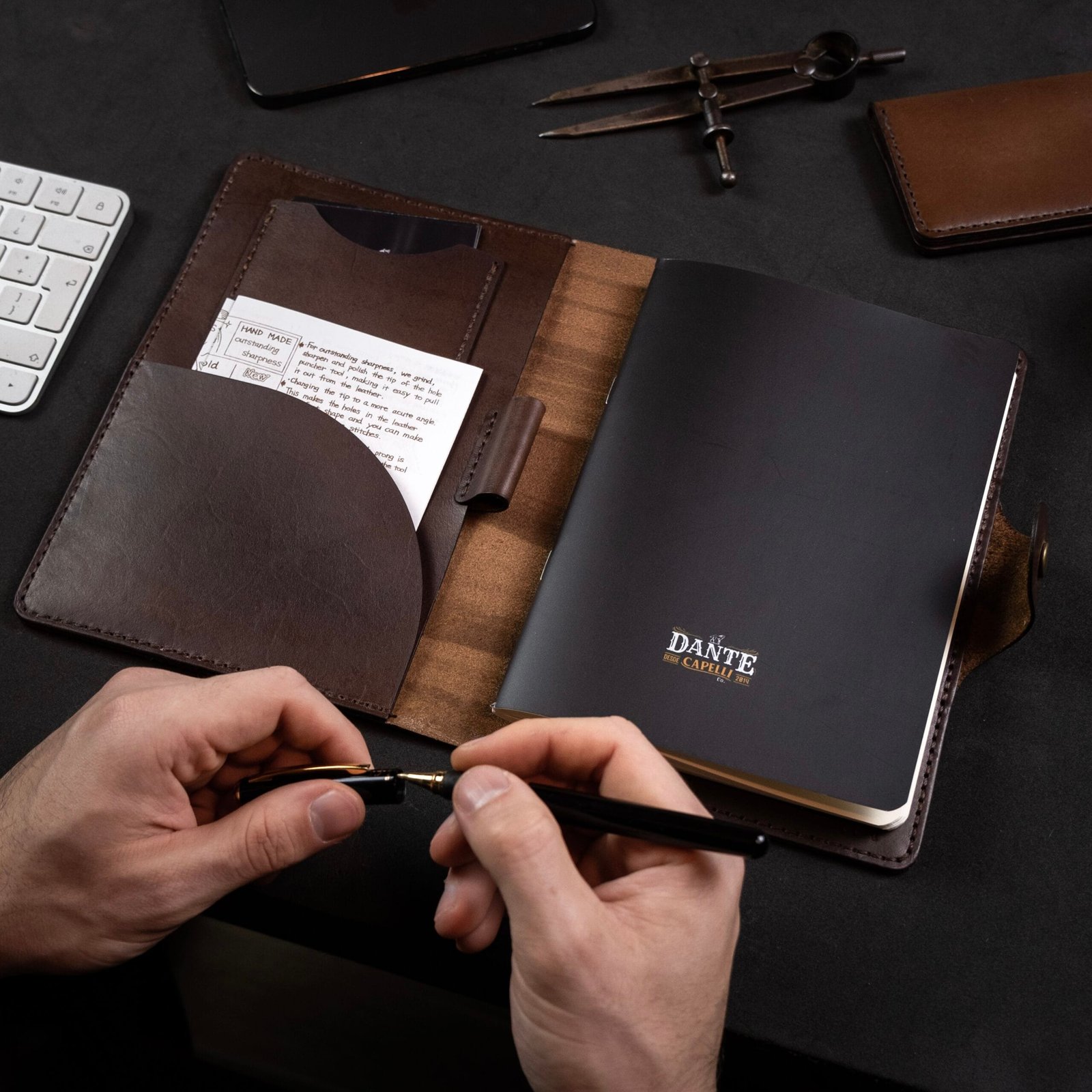 Case A5 Domus Couro Marrom - Imagem 5