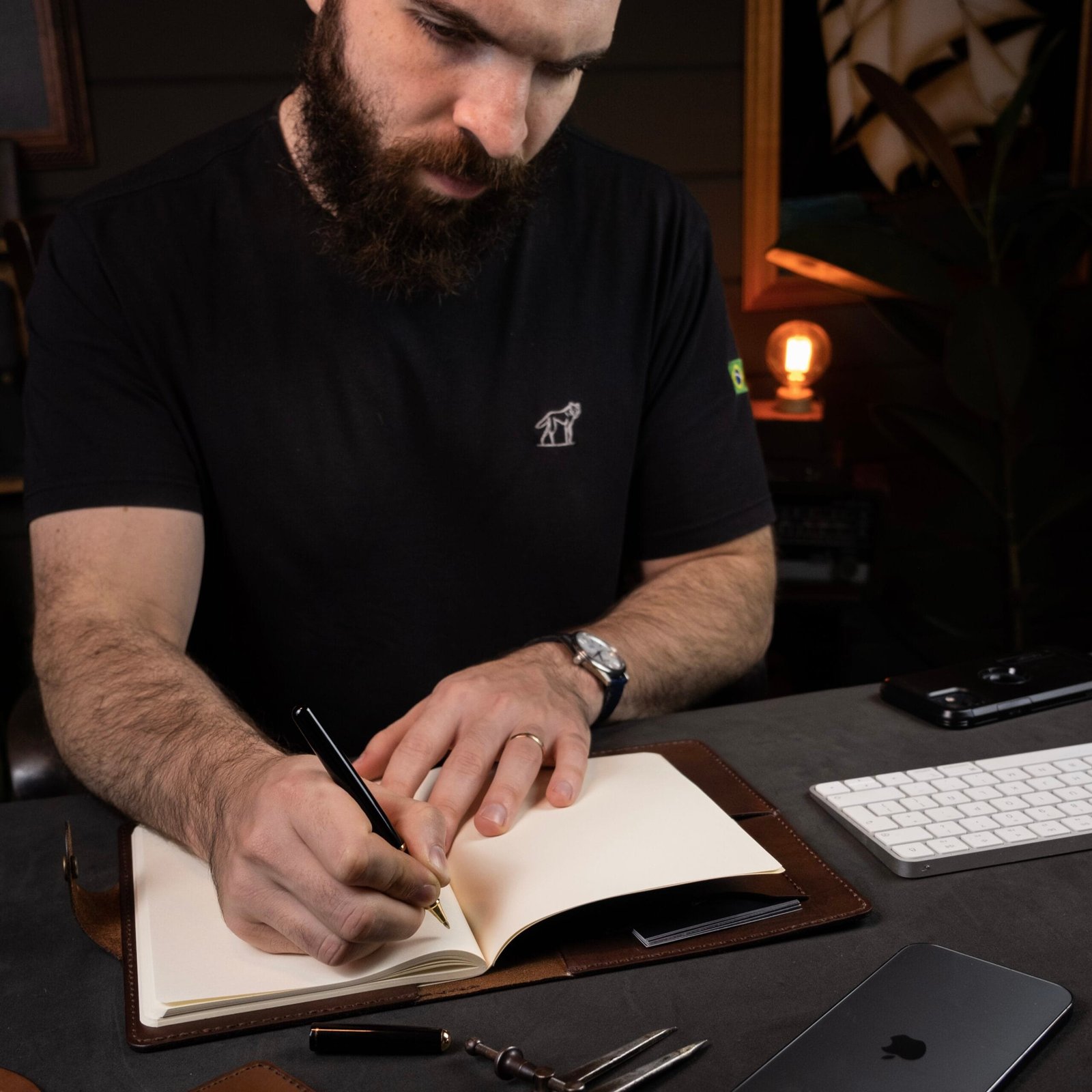 Case A5 Domus Couro Marrom - Imagem 6