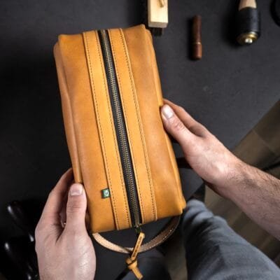 Necessaire em Couro Savana