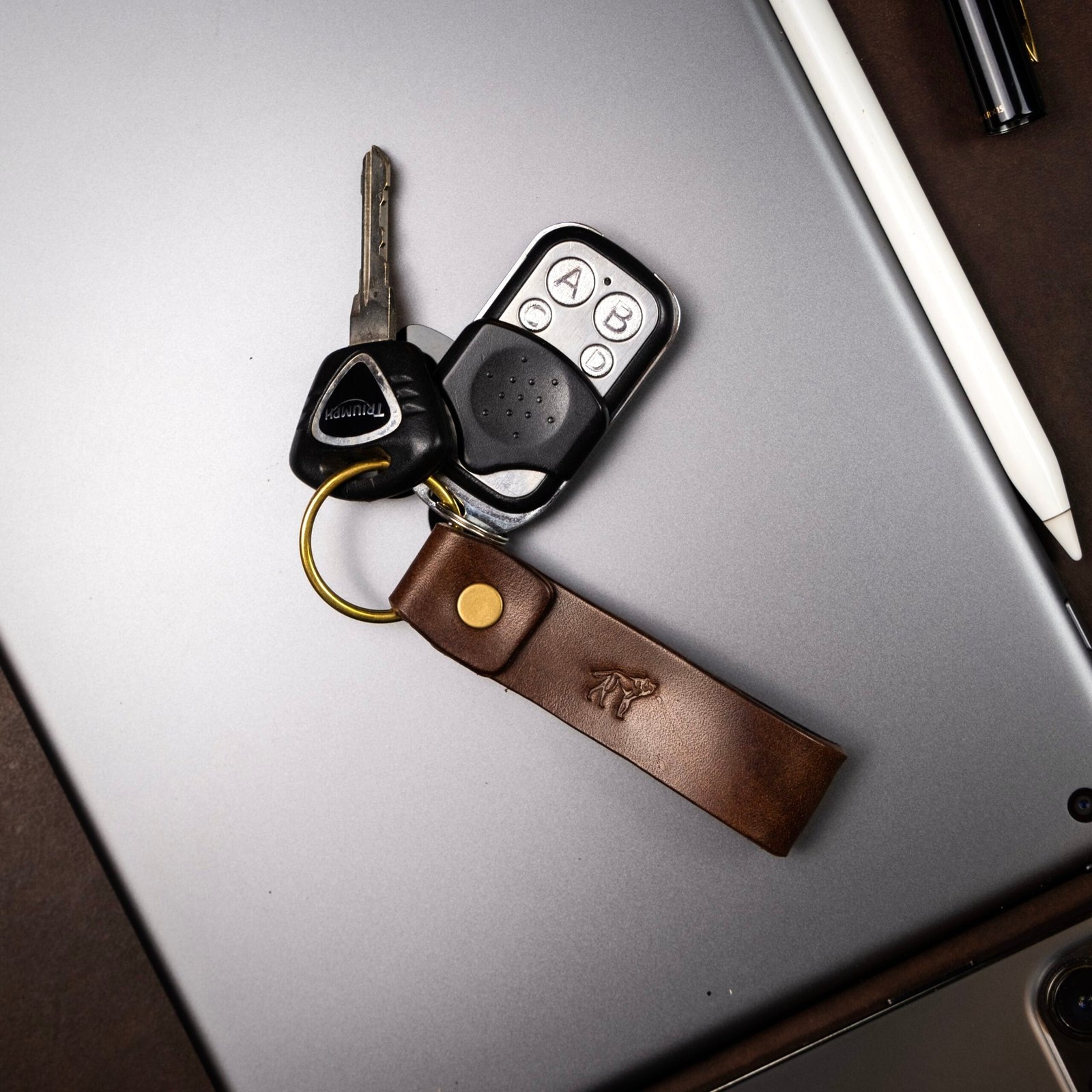 Chaveiro Elegans Marrom - Imagem 3